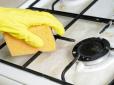 Решітка вашої плити знову брудна? Простий домашній засіб очистить її до блиску