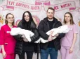 Малюки народились передчасно, але вже все гаразд: Племінниця Софії Ротару виписалася з пологового (фото)